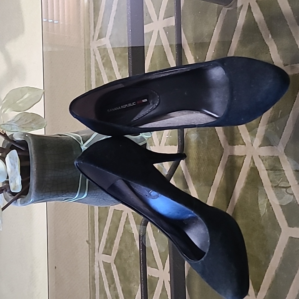 Banana Republic black suede heels with padded innersole. Size 6.5